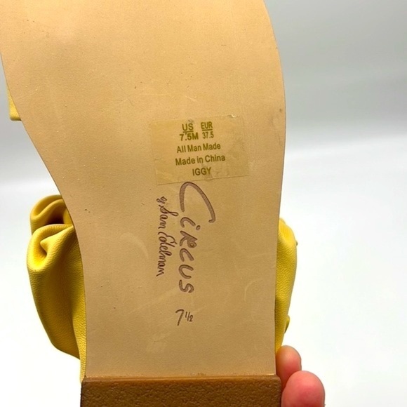 Circus By Sam Edelman - Iggy Ruched Bright Yellow Leather Strap Sandals Size 7.5 - Picture 14 of 14